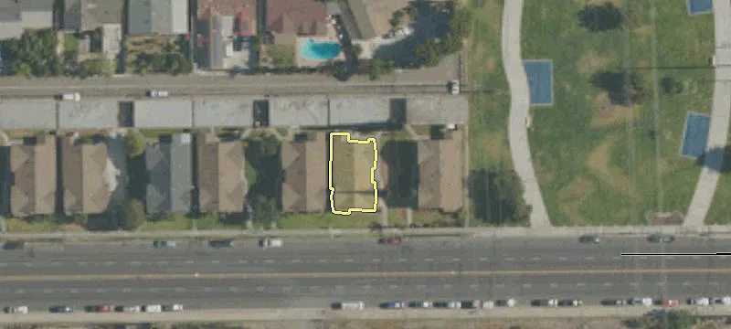 8681 Cerritos Ave
