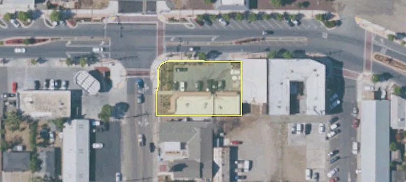 3525 Main St