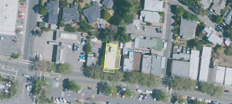 1916 Sir Francis Drake Blvd