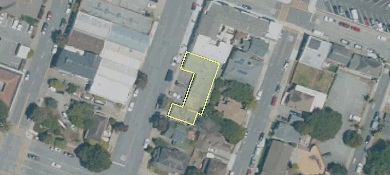 309 Grand Ave