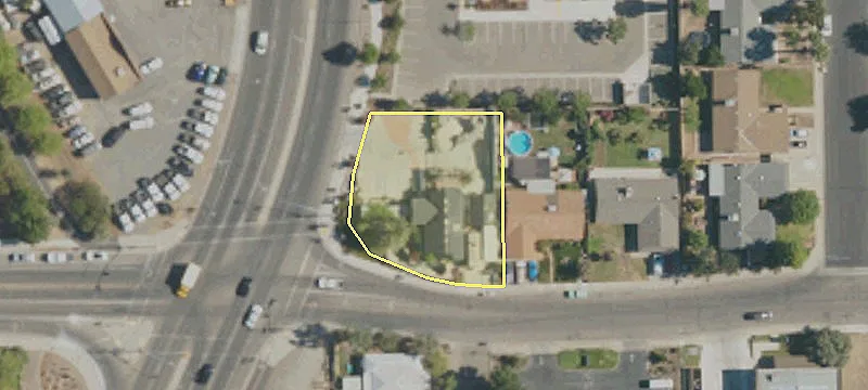 1 Clovis Ave