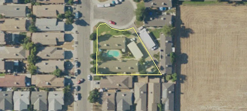 3420 Snyder St