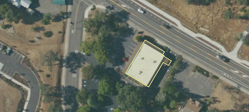 580 Main St