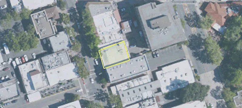 1512 Main St