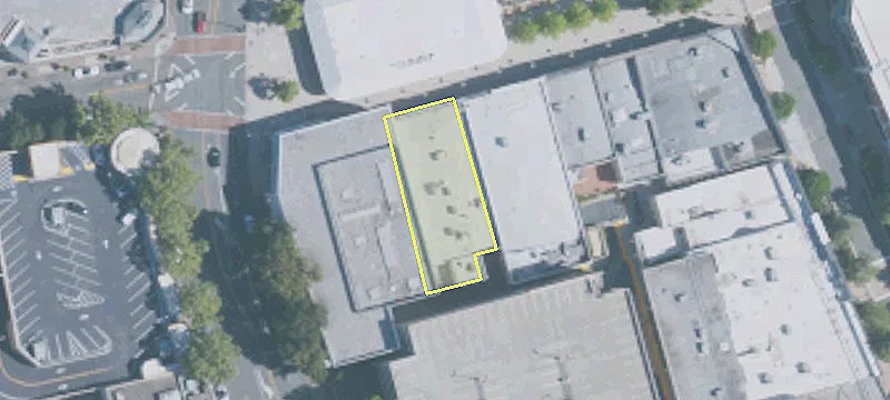 1126 Broadway Plz