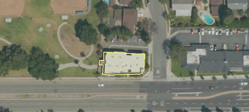 2811 Katella Ave
