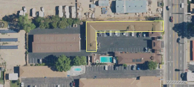 1025 Main St