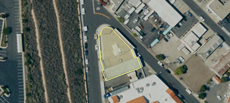 133 Calle De Industrias