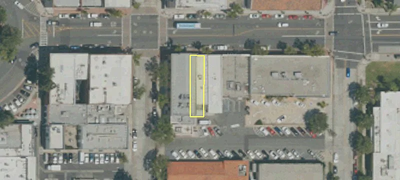 208 Chapman Ave