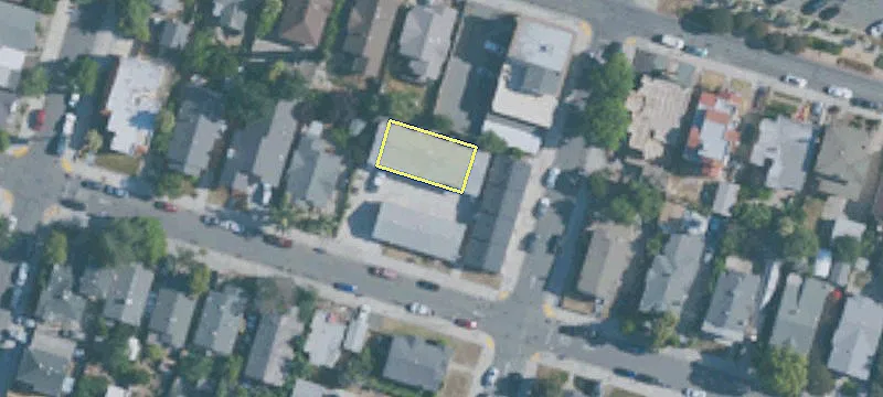 108 9th St