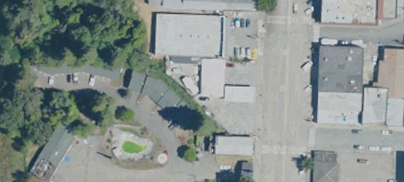 790 Redwood Dr