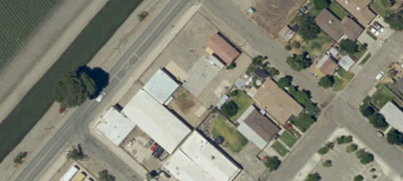 5708 James Rd