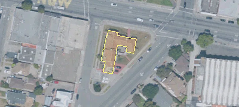 2600 Macdonald Ave