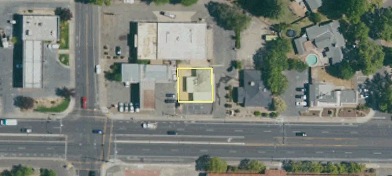 2319 El Camino Ave