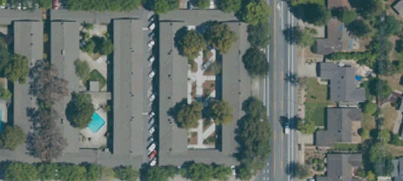 902 Rockefeller Dr