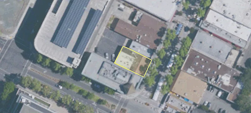 382 Castro St