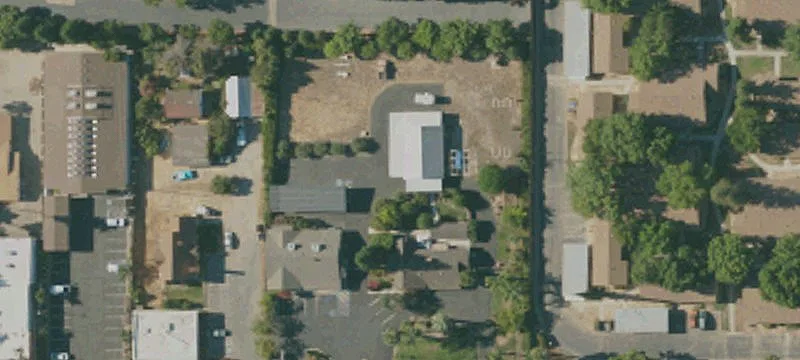 2420 Jensen Ave