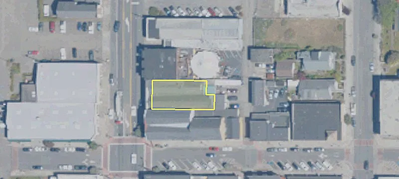412 Main St