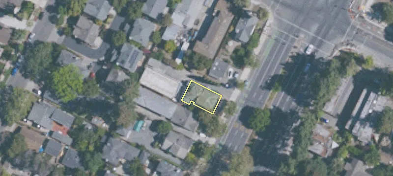 228 Shoreline Blvd