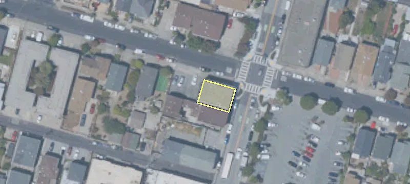 303 California Ave