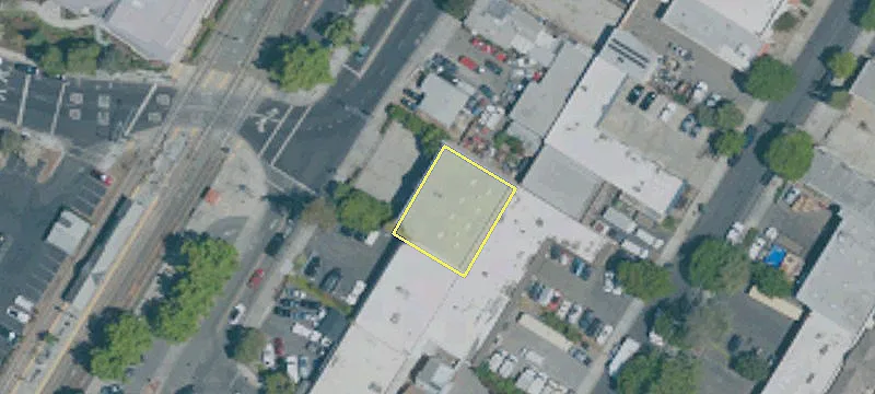 86 Railway Ave