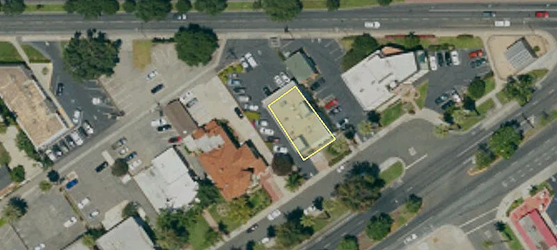 7111 Magnolia Ave