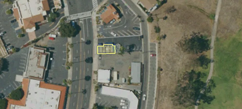 2319 El Camino Real