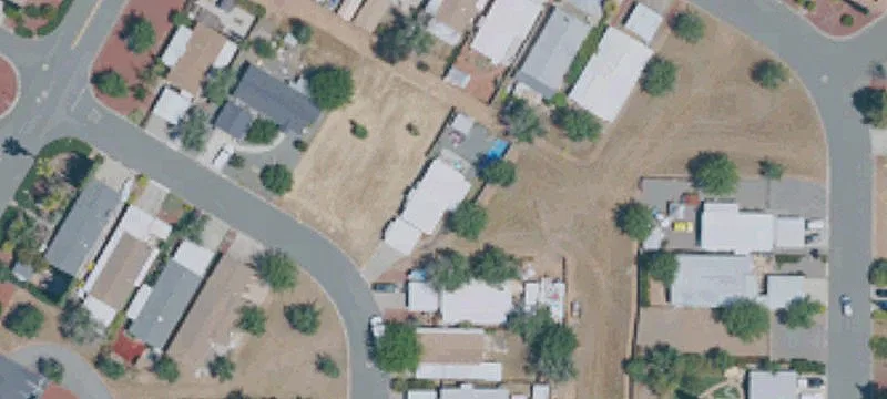 13902 Apple Ln