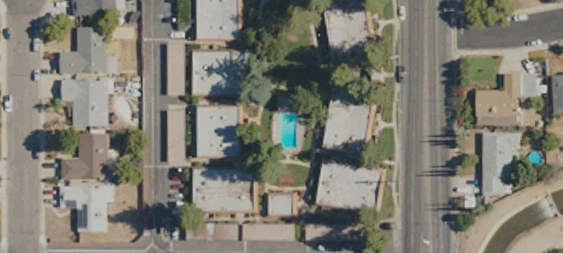 3140 Peach Ave