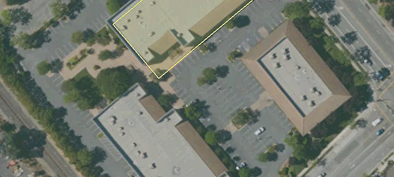 135 Main Ave