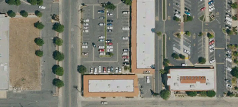 220 Lyon Ave