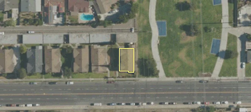 8691 Cerritos Ave