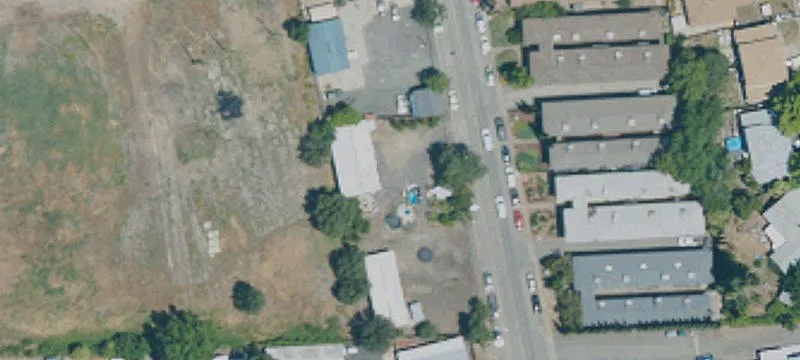 138 Leslie St