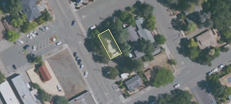 100 Main St
