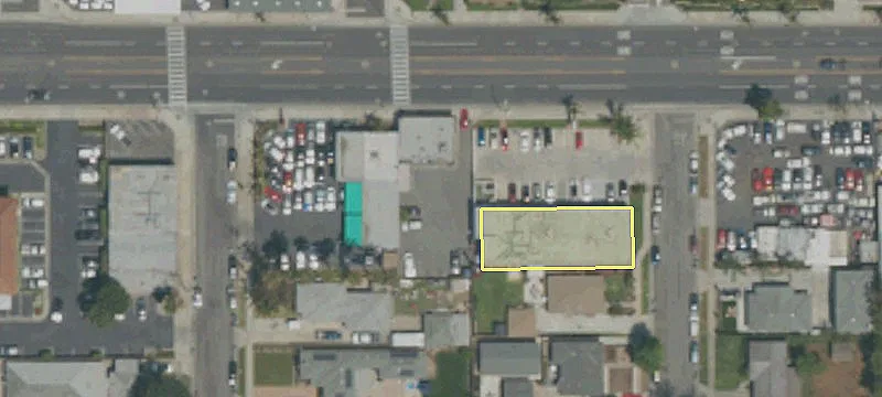 1124 Chapman Ave