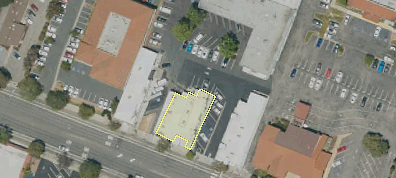 1052 Grand Ave