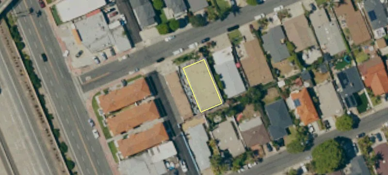 102 Avenida San Fernando