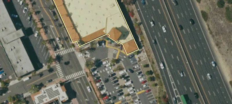 905 El Camino Real