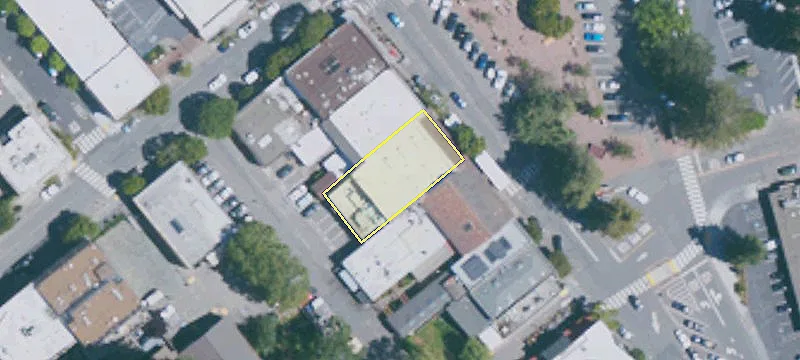 18 Miller Ave