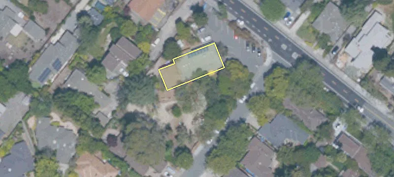 2328 Louis Rd
