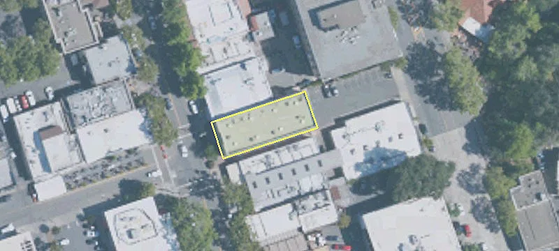 1444 Main St