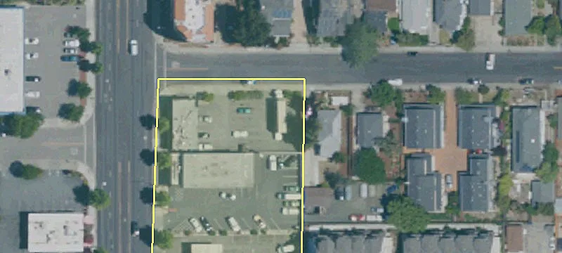 32 Sunnyside Ave