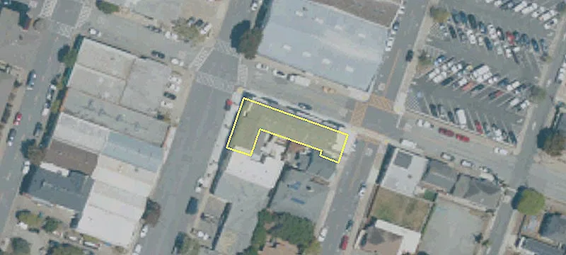 301 Grand Ave
