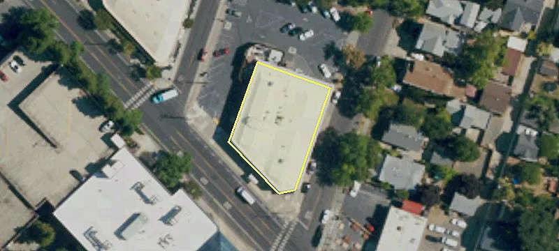 3195 Folsom Blvd