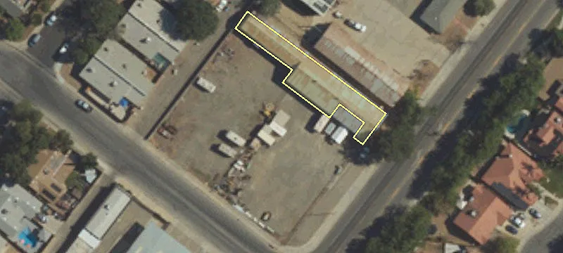 860 Elm Ave