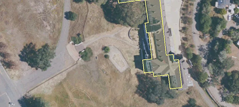 3700 Country Club Dr