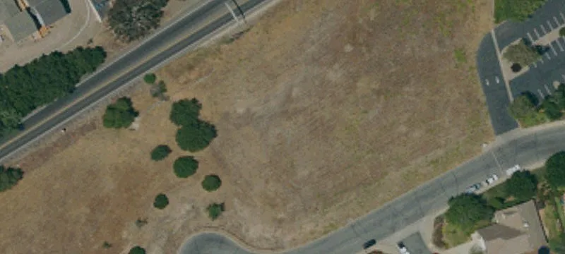 1925 Windmill Ln