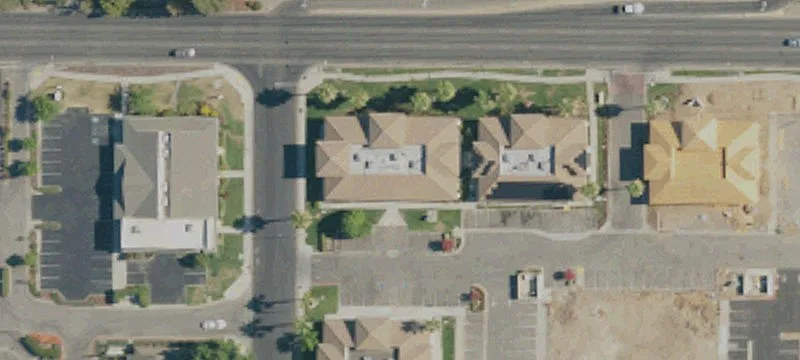2006 Shaw Ave