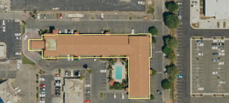 3232 Riverside Dr