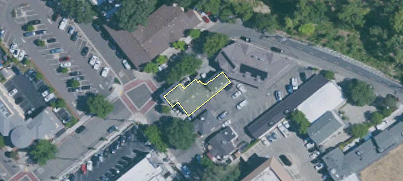 290 Rose Ave